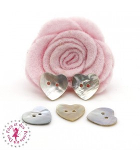 Bouton Coeur en nacre - 15 mm