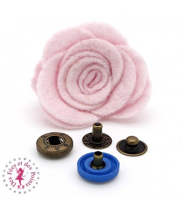 Pression métallique - Résine bleue