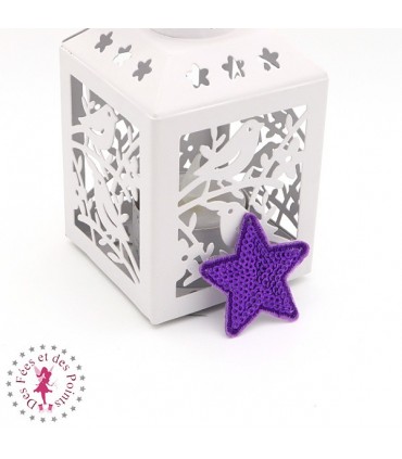 Etoiles en sequins / paillettes à thermocoller - 4 x 4 cm - Violet