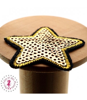 Etoiles en sequins / paillettes à thermocoller - 4 x 4 cm - Or