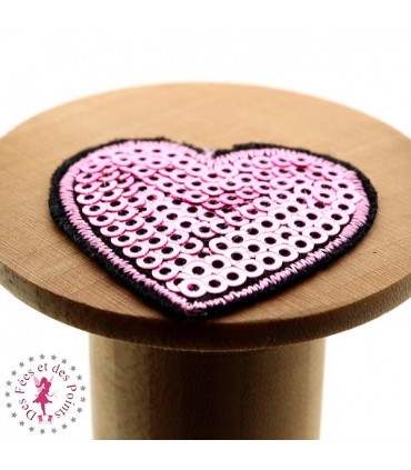 Coeur en sequins / paillettes à thermocoller - 3.8 x 4 cm - Rose