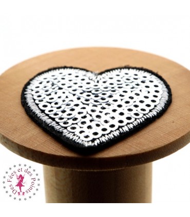 Coeur en sequins / paillettes à thermocoller - 3.8 x 4 cm - Argent