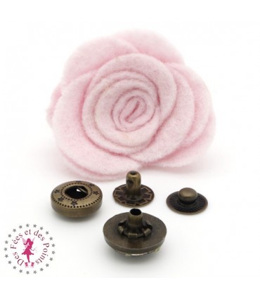 Pression métallique - "Heures Retro"