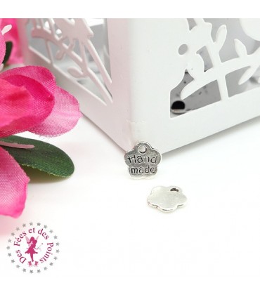 Charm / Pendentif "Fleur Hand Made"