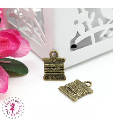 Charm / Pendentif "Cartonnette à fils"