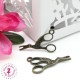 Charm / Pendentif "Ciseaux de brodeuse"