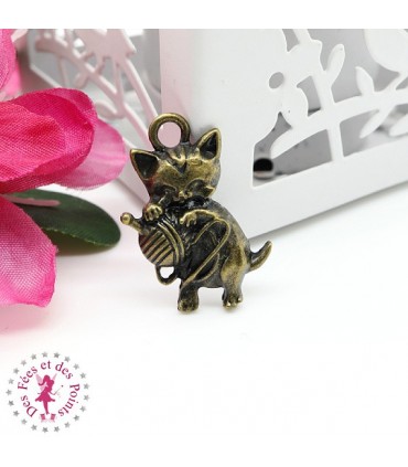 Charm / Pendentif "Chaton joueur"
