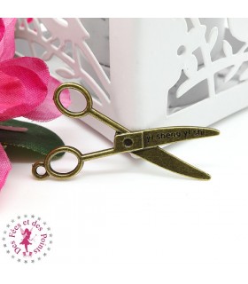 Charm / Pendentif "Ciseaux de couture"