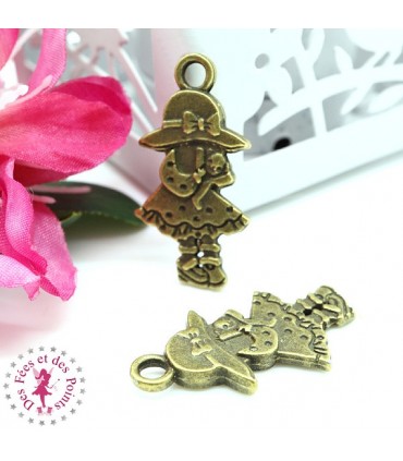 Charm/ Pendentif "Fillette au Nounours"