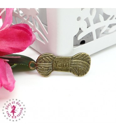 Charm / Pendentif "Pelote Mohair"