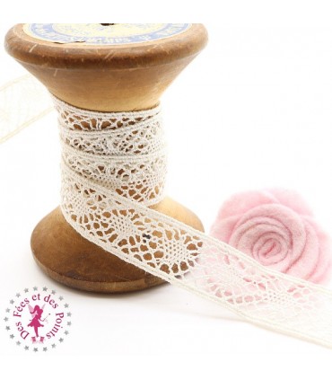 Dentelle carreaux ancienne - Entre-deux - Largeur 1.5 cm