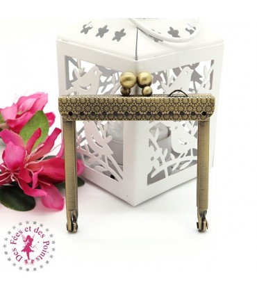 Fermoir métallique carré - Jambettes - 7 cm - Gravé - Bronze antique