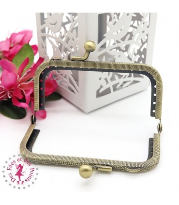 Fermoir métallique rectangulaire - Boules - 8.5 cm - Gravé - Bronze antique