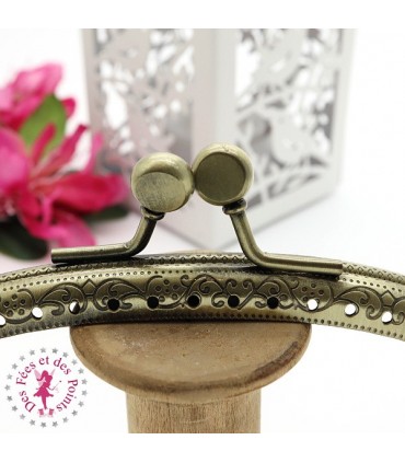 Fermoir métallique arrondi - Pastille - 12.5 cm - Gravé - Bronze antique