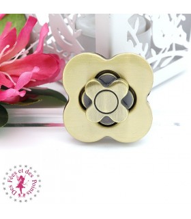 Fermoir à tourner - Pétale - Bronze antique clair