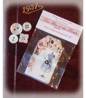 Etiquettes "Mannequin aux roses"