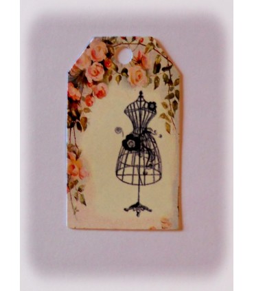 Etiquettes "Mannequin aux roses"