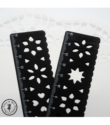 Règle en bois dentelle - Noir - Coeur